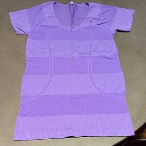 Lululemon purple shirt size 8